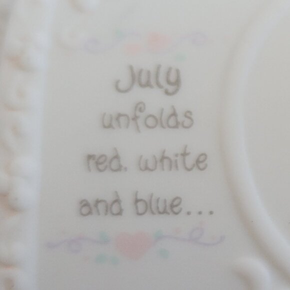 Precious Moments July Birthstone Hope Chest Gift Box - Picture 6 of 12